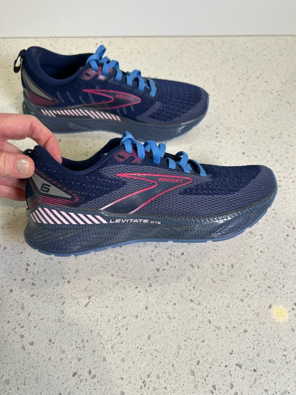 Brooks Women’s Levitate GTS 6 Supportive Running‎ Shoe 5.5 - Picture 3 of 10
